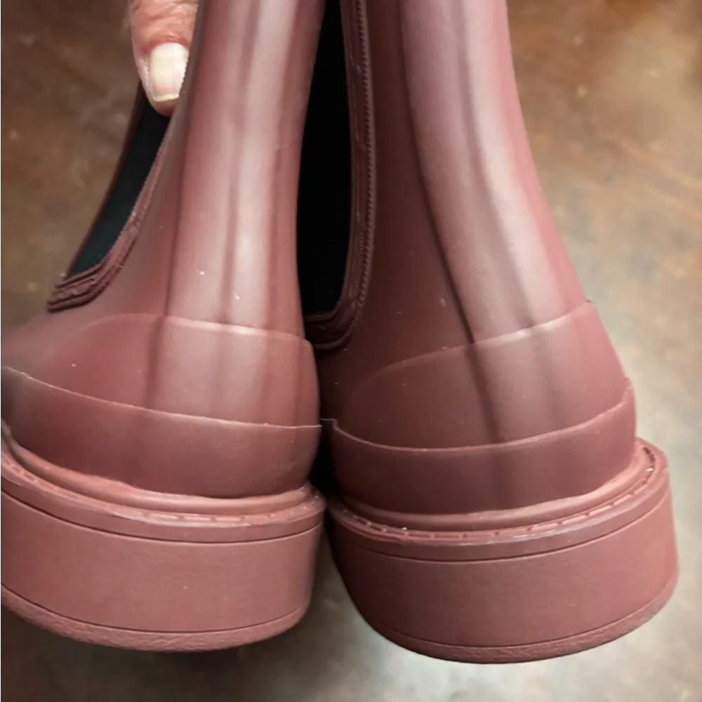 New Hunter ankle booties maroon farmhouse rain garden rubber size woman’s 5